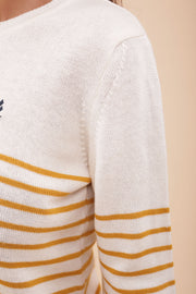 Maille tricotée et rayures jaunes : découvrez le pull LYOUM.