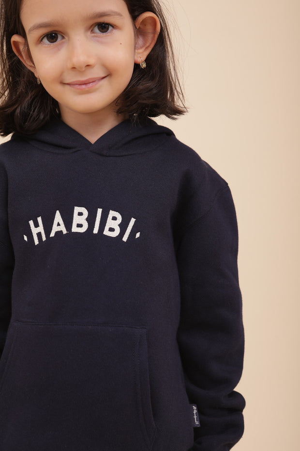 Petite fille en hoodie LYOUM navy Habibi.