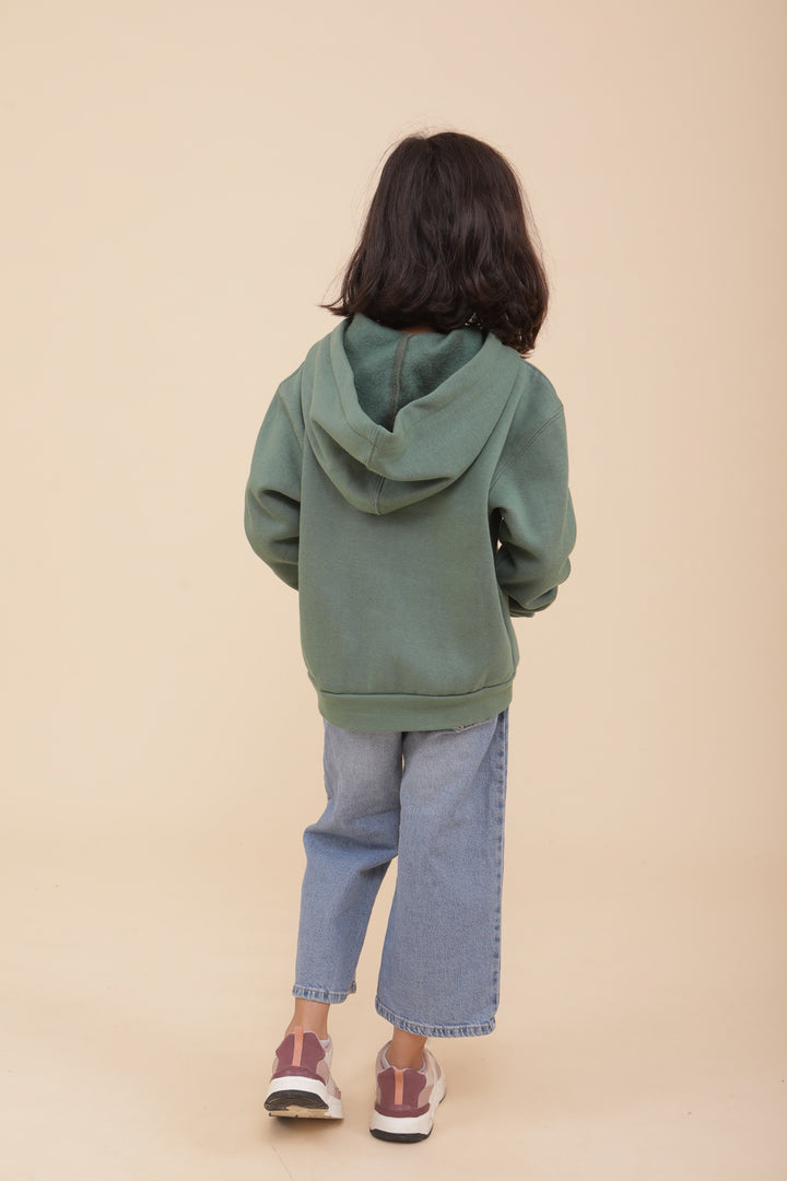 Sweat à capuche LYOUM pour enfant vert vu de dos.