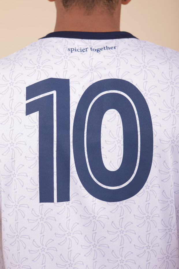Vue dos du maillot Harissa United avec broderie 'Spicier Together' et  numéro 10.