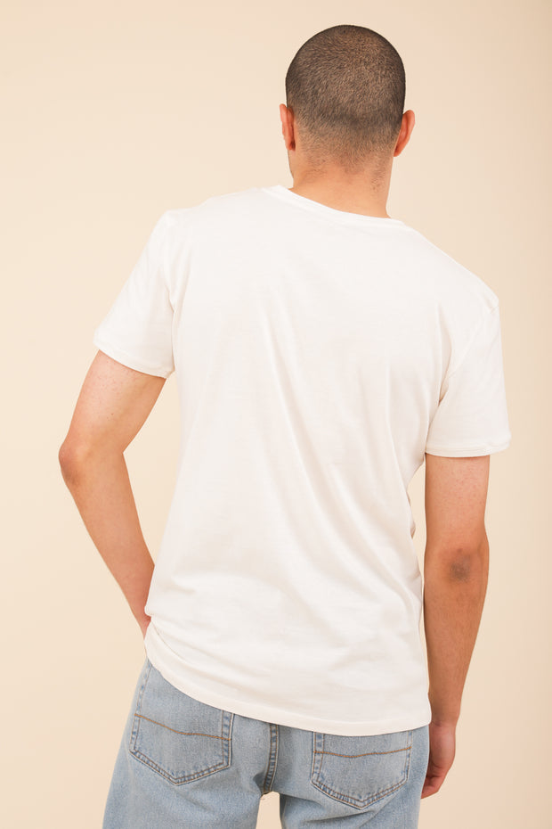  Tshirt LYOUM pour homme, manches courtes, coupe droite et encolure ronde. Calligraphie 'Habibi' (Mon Amour en arabe) sur le devant. 
