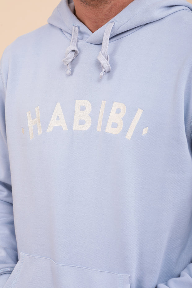 Signature LYOUM : 'Habibi' ('Mon Amour' en arabe) brodé sur le devant en fil écru.
